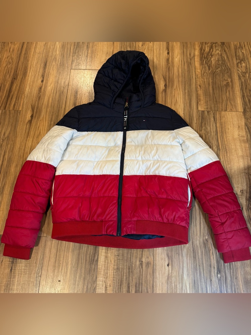 Tommy Hilfiger Women's Puffer Jacket Vintage Colorblock Red White Blue Hooded L
